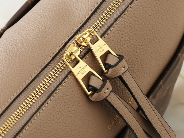 ルイヴィトンバッグ素材ディテール